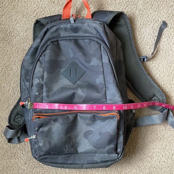 Target camo backpack - Picture 8 of 10